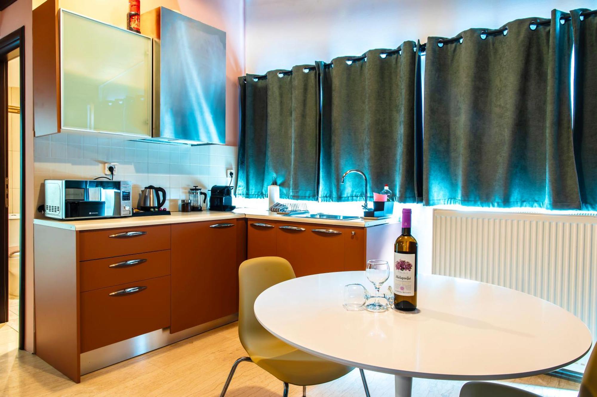 Lis153 By Smart Cozy Suites - Top Floors With Amazing City View - Available 24Hr Атина Екстериор снимка